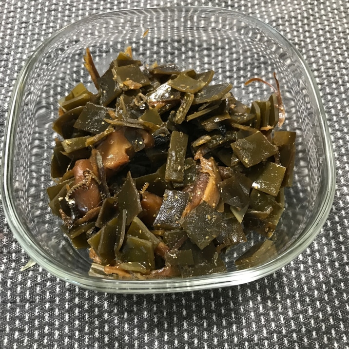 乾燥昆布 干し椎茸 煮干しの佃煮 レシピ 作り方 By けけり 楽天レシピ 乾燥昆布 干し椎茸 煮干しの佃煮 レシピ 作り方 By けけり 楽天レシピ